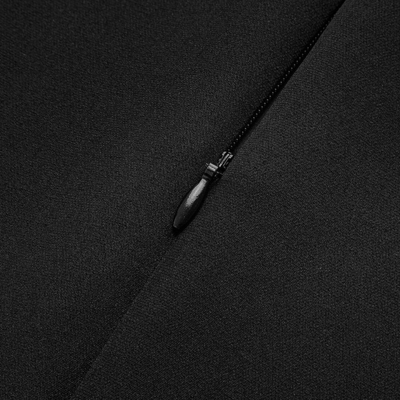 Two-Tone Sleeveless Pleated
Short Dress - Picture 6 of 6